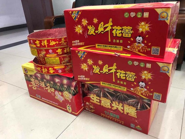 崇明警方严管烟花爆竹 移风易俗守护辖区安全